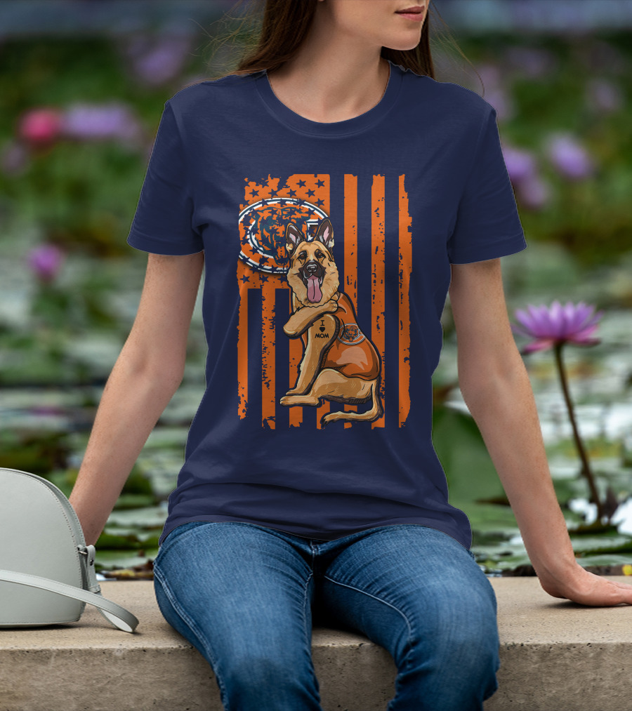 German Shepherd I Mom Chicago Bears American Flag Fan T-Shirt