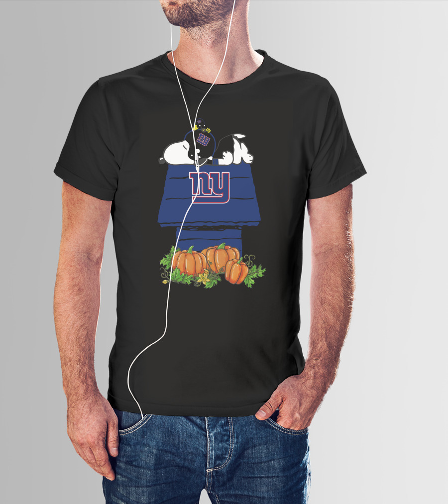 New York Giants Snoopy With Pumpkins T-Shirt