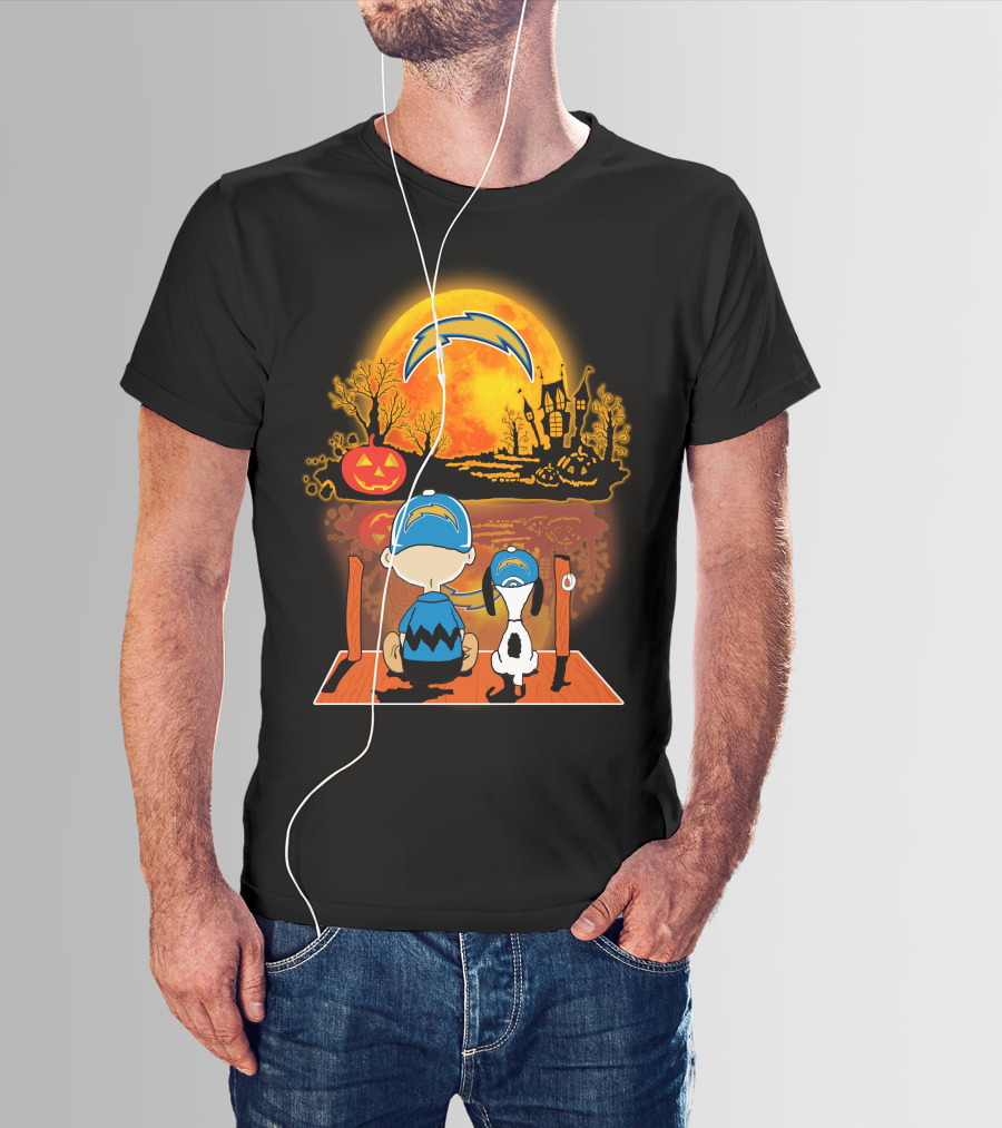 Los Angeles Chargers Charlie Brown Snoopy Pumpkin Moon Halloween Scene T-Shirt