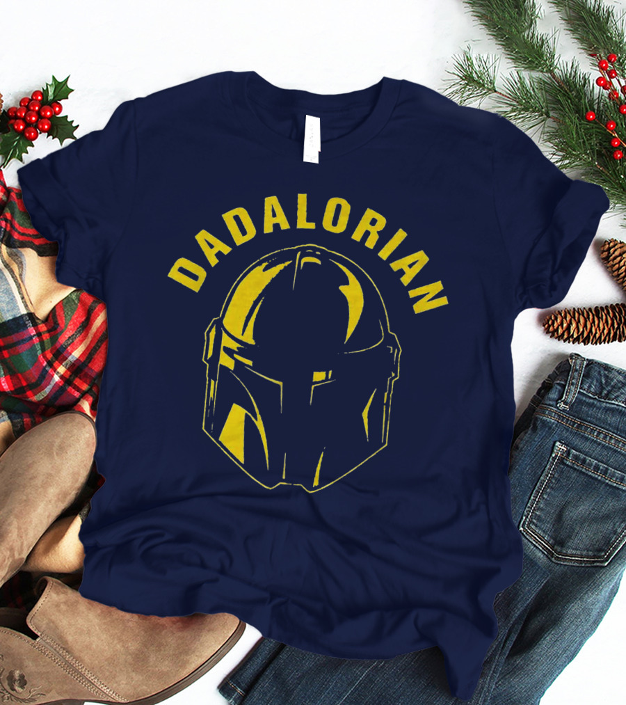Dadalorian Star Wars Mandalorian Helmet Design For Dads T-Shirt