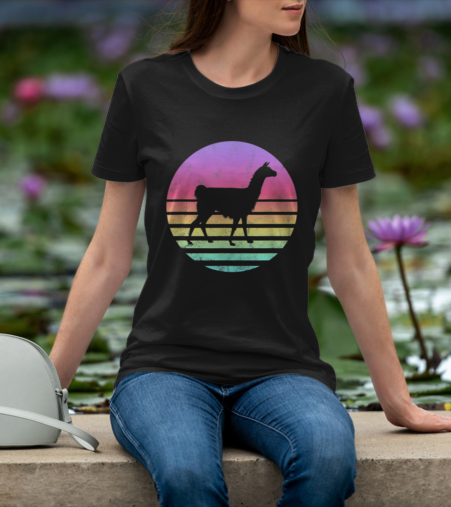 Classic Llama Retro Sunset T-Shirt
