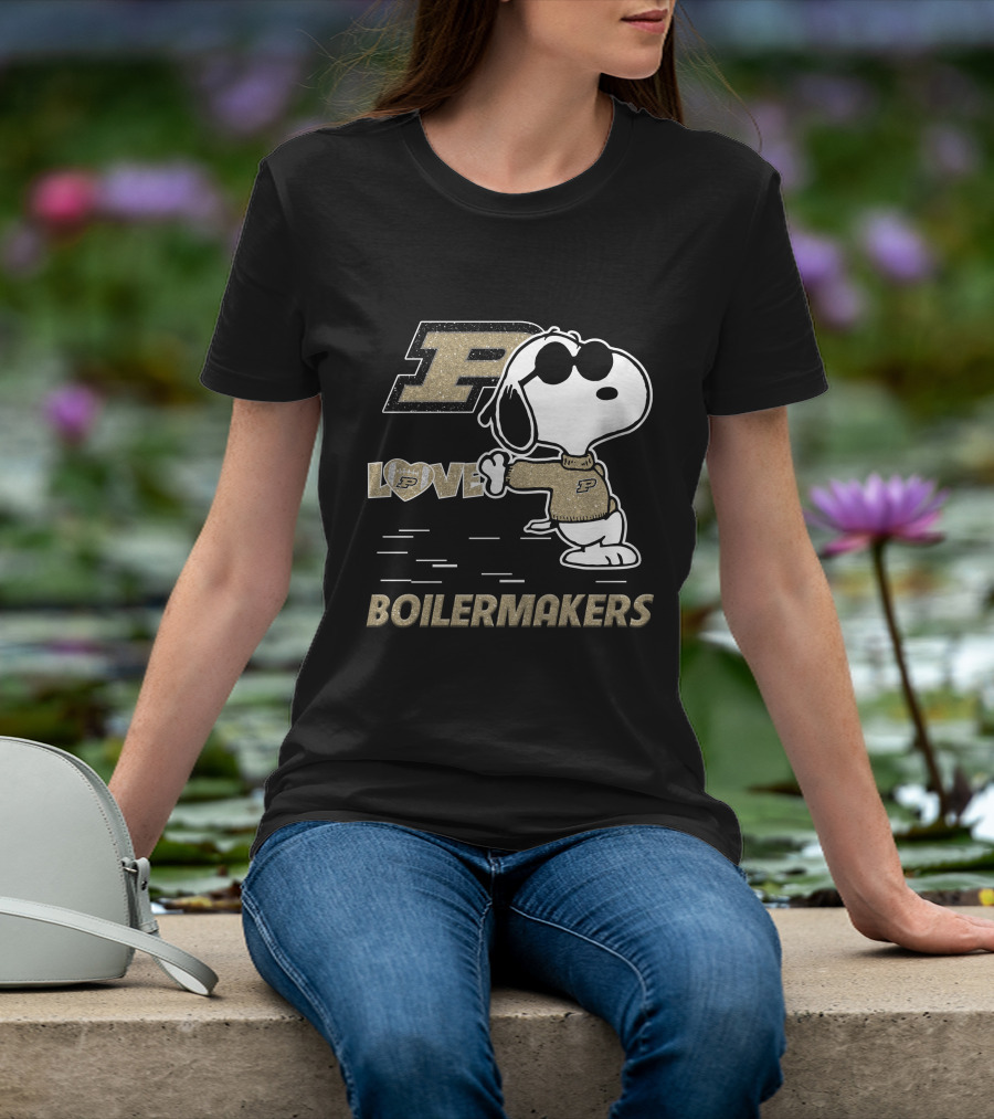 Snoopy Love Purdue Boilermakers P T-Shirt