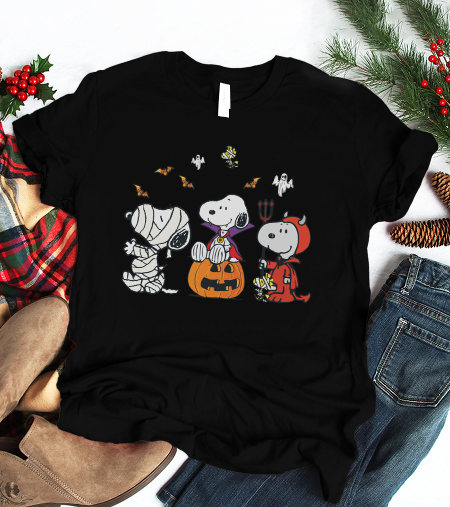 Snoopy Halloween Mummy Vampire Devil Woodstock Peanuts Characters T-Shirt