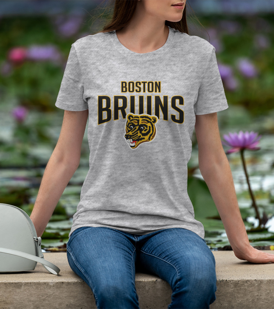 Boston Bruins Classic Vintage Logo Longsleeve T-Shirt