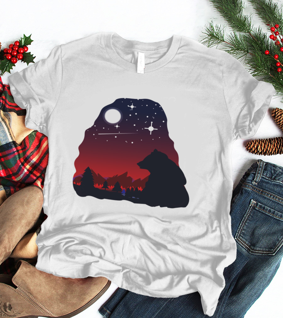 Bear Wildlife Animal Stargazing In Mountain Night Scene T-Shirt