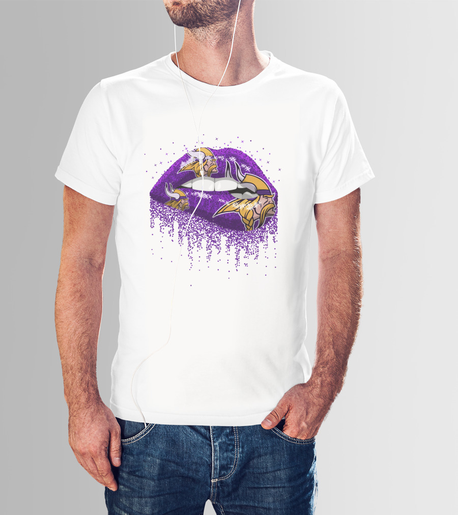 Minnesota Vikings Glitter Lips Viking Helmets T-Shirt
