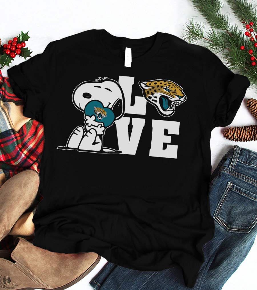 Snoopy Love Jacksonville Jaguars NFL Fan T-Shirt