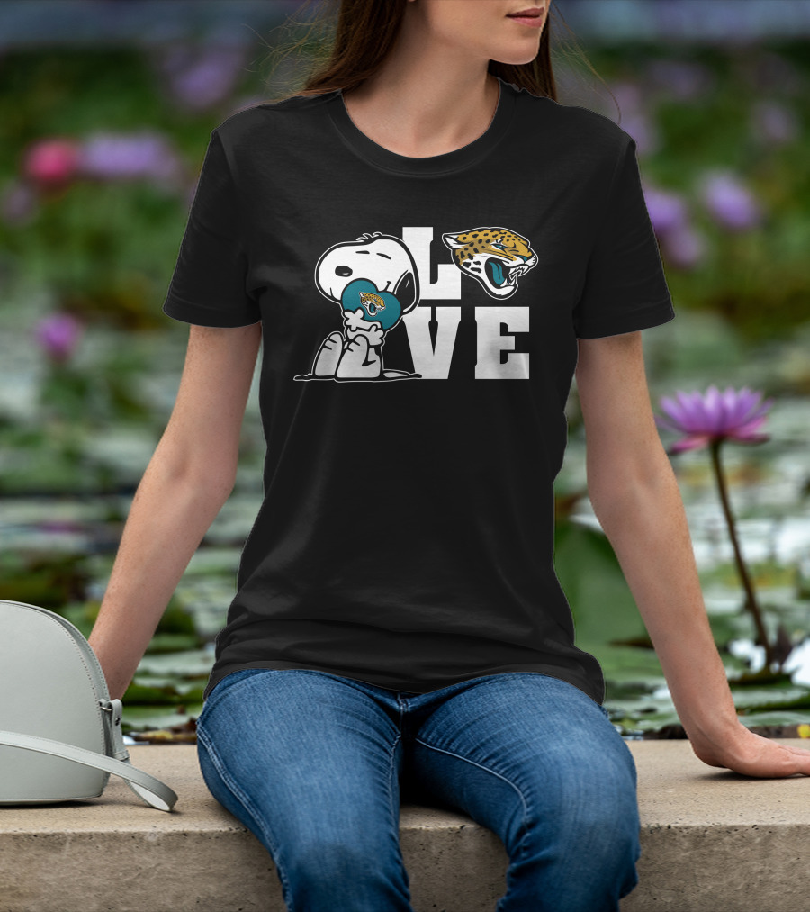 Snoopy Love Jacksonville Jaguars NFL Fan T-Shirt