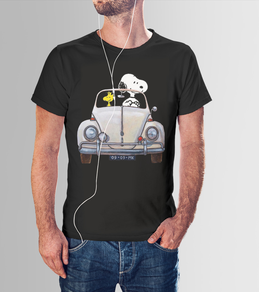 Snoopy And Woodstock Riding In Classic Volkswagen Beetle Car T-Shirt