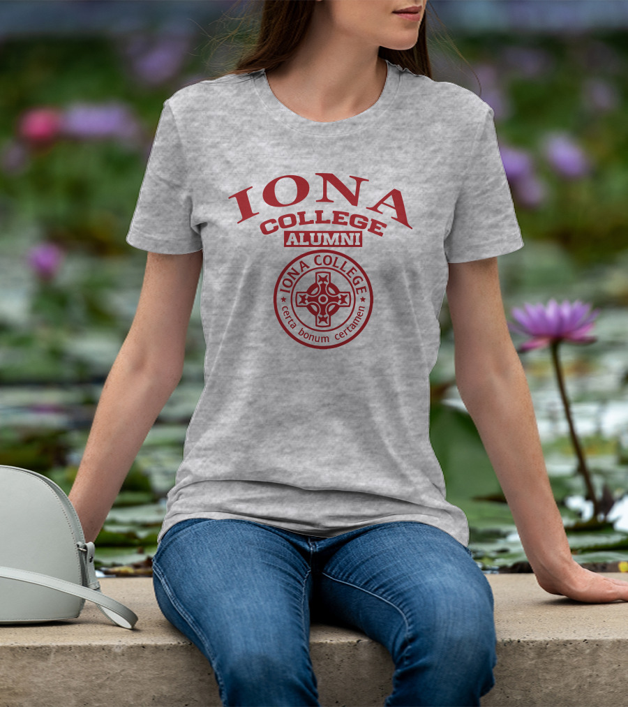 Iona College Alumni Certa Bonum Certamen T-Shirt