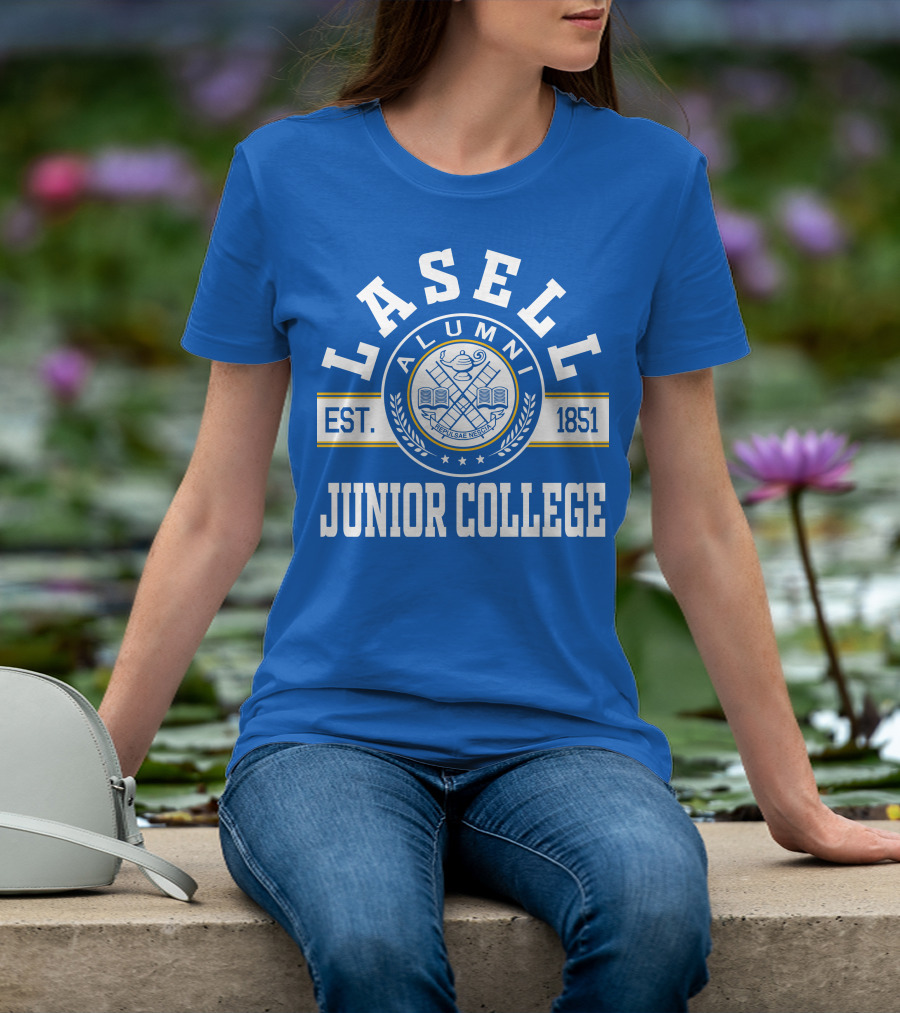 Lasell Junior College Alumni Est. 1851 Perissem Nece Fregerem T-Shirt