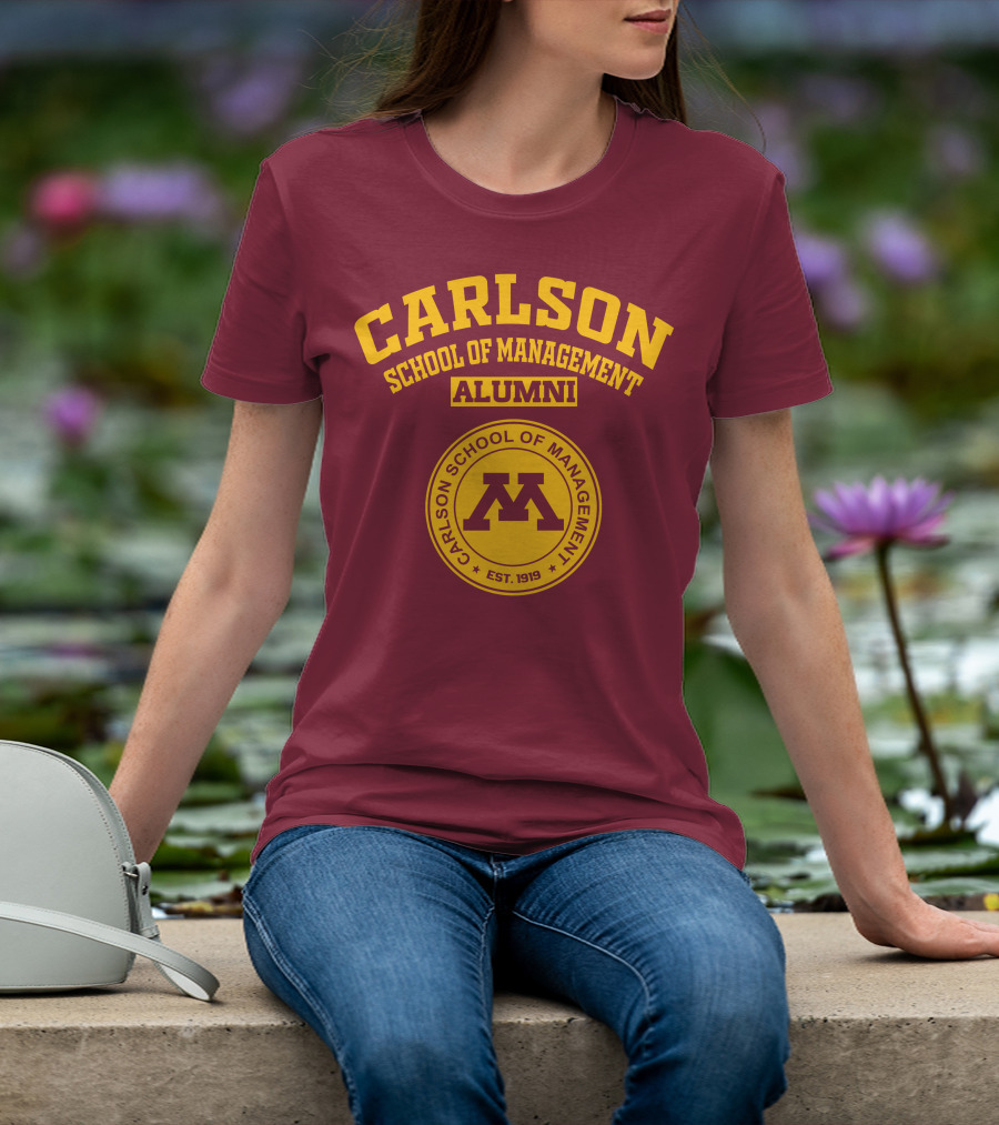 CARLSON SCHOOL OF MANAGEMENT ALUMNI EST. 1919 T-Shirt