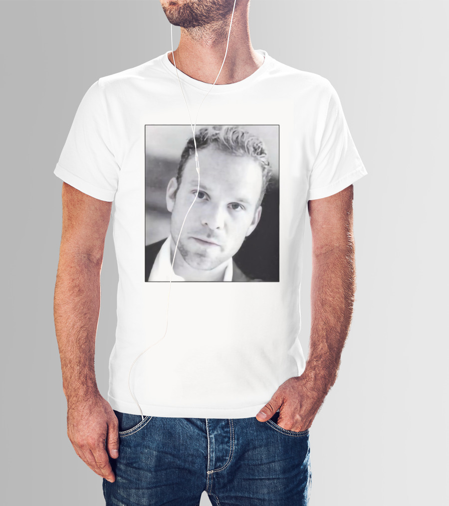 Jonathan Bailey Norbert Leo Butz Face Image T-Shirt