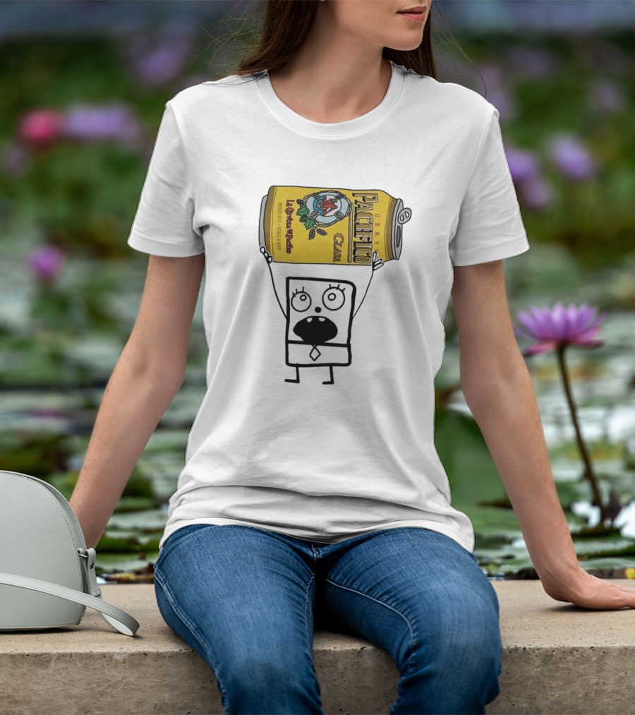 Doodlebob Holding Pacifico Clara La Cerveza Del Pacifico Beer Can T-Shirt