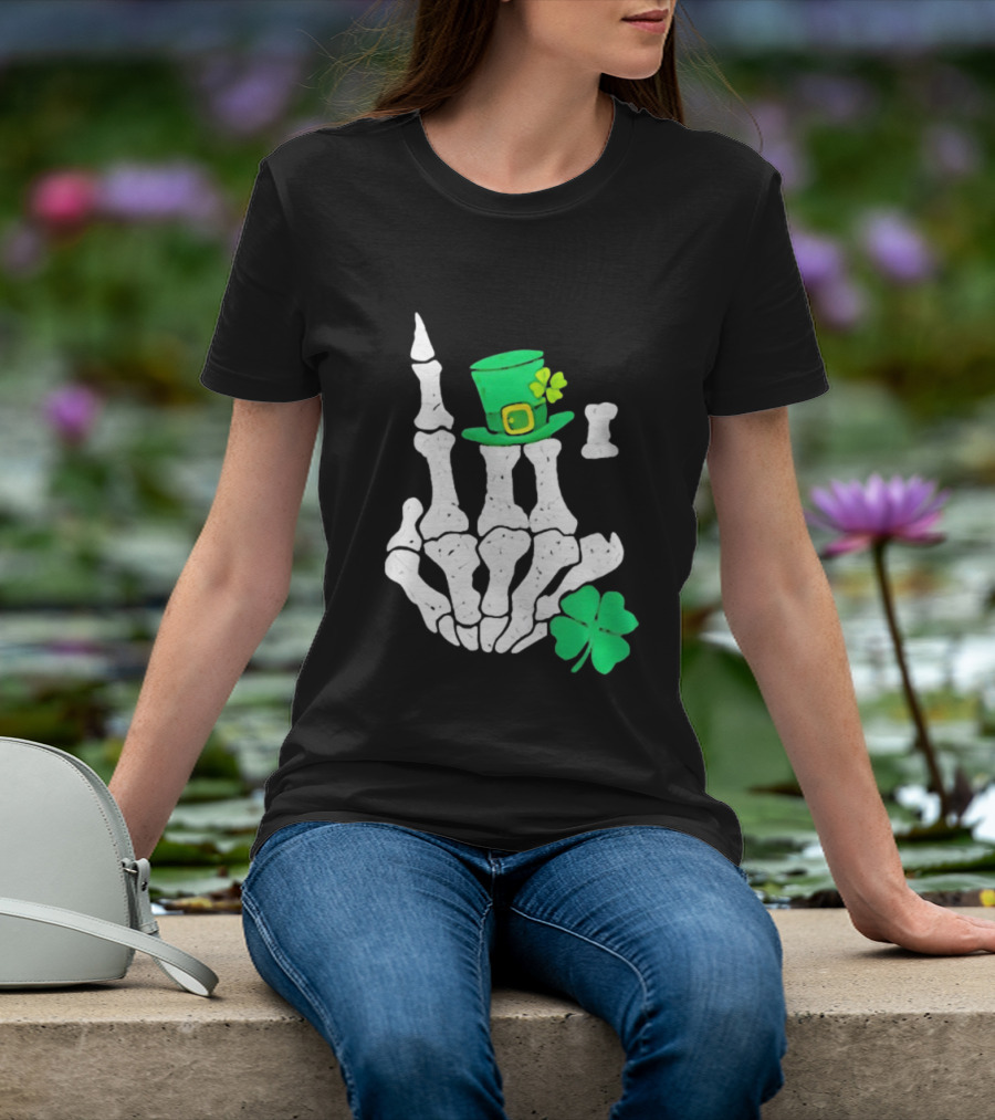 Skeleton Hand With Leprechaun Hat And Shamrock St Patricks Day T-Shirt