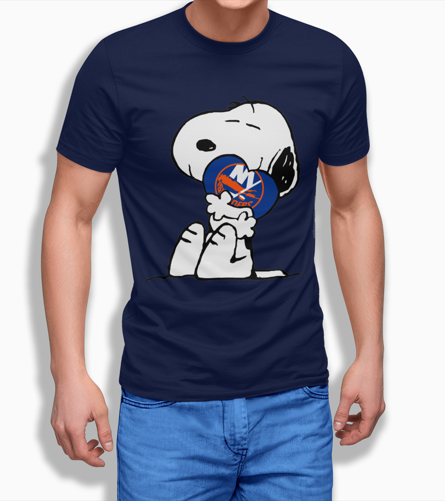 Snoopy Hugging New York Islanders Hockey T-Shirt