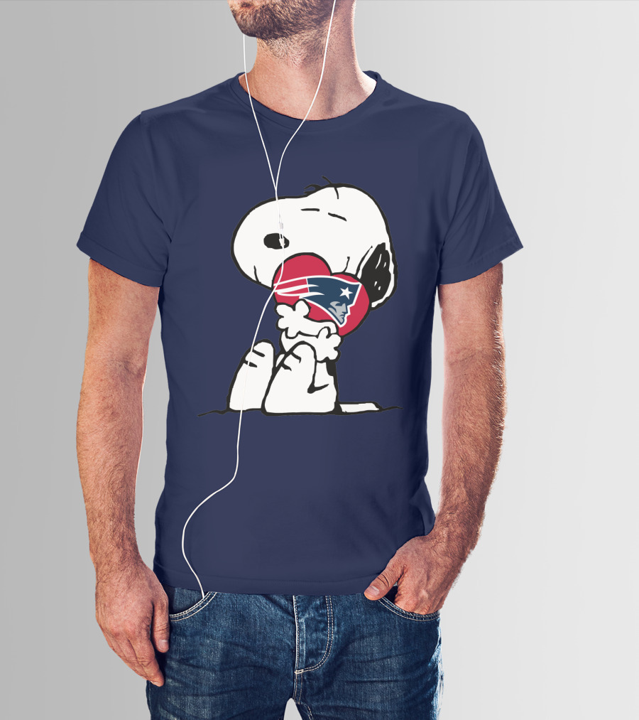New England Patriots Snoopy Heart T-Shirt