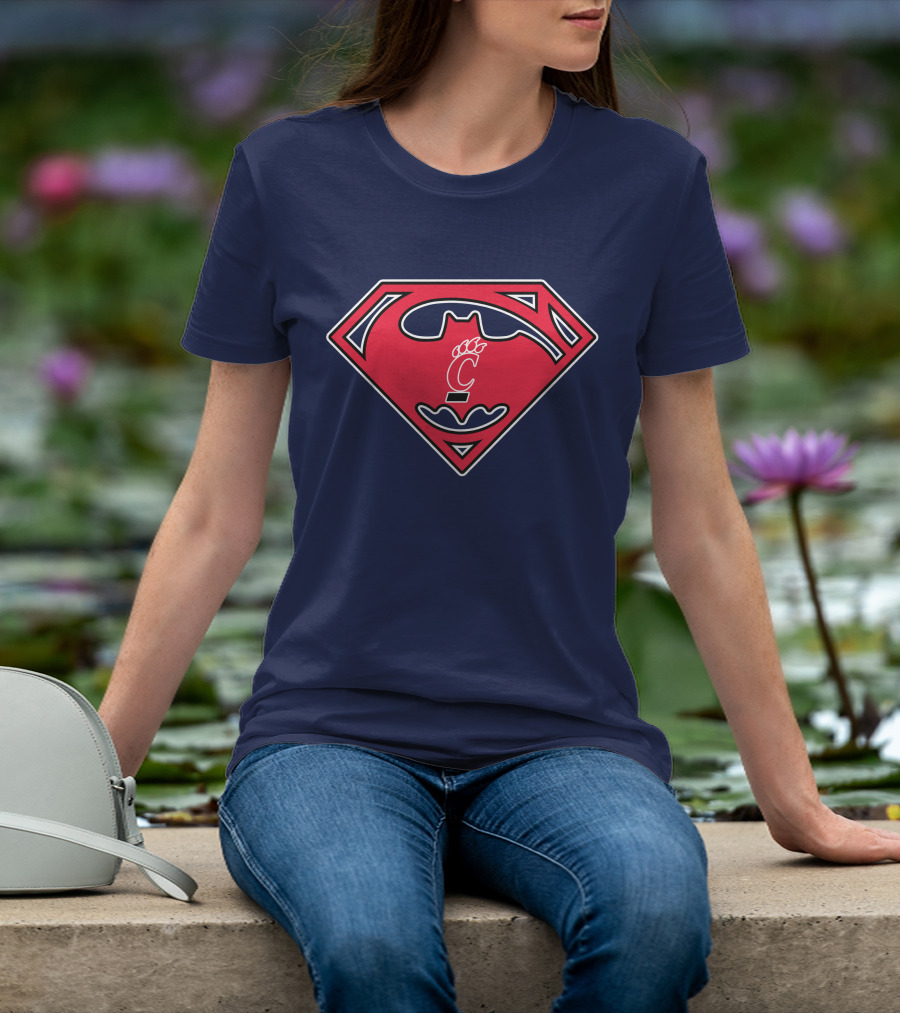 Cincinnati Bearcats Superhero Logo 1984 T-Shirt