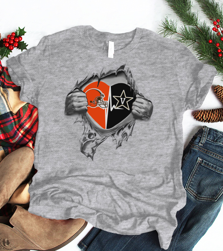 Browns Vanderbilt Commodores Heart Helmet Star T-Shirt