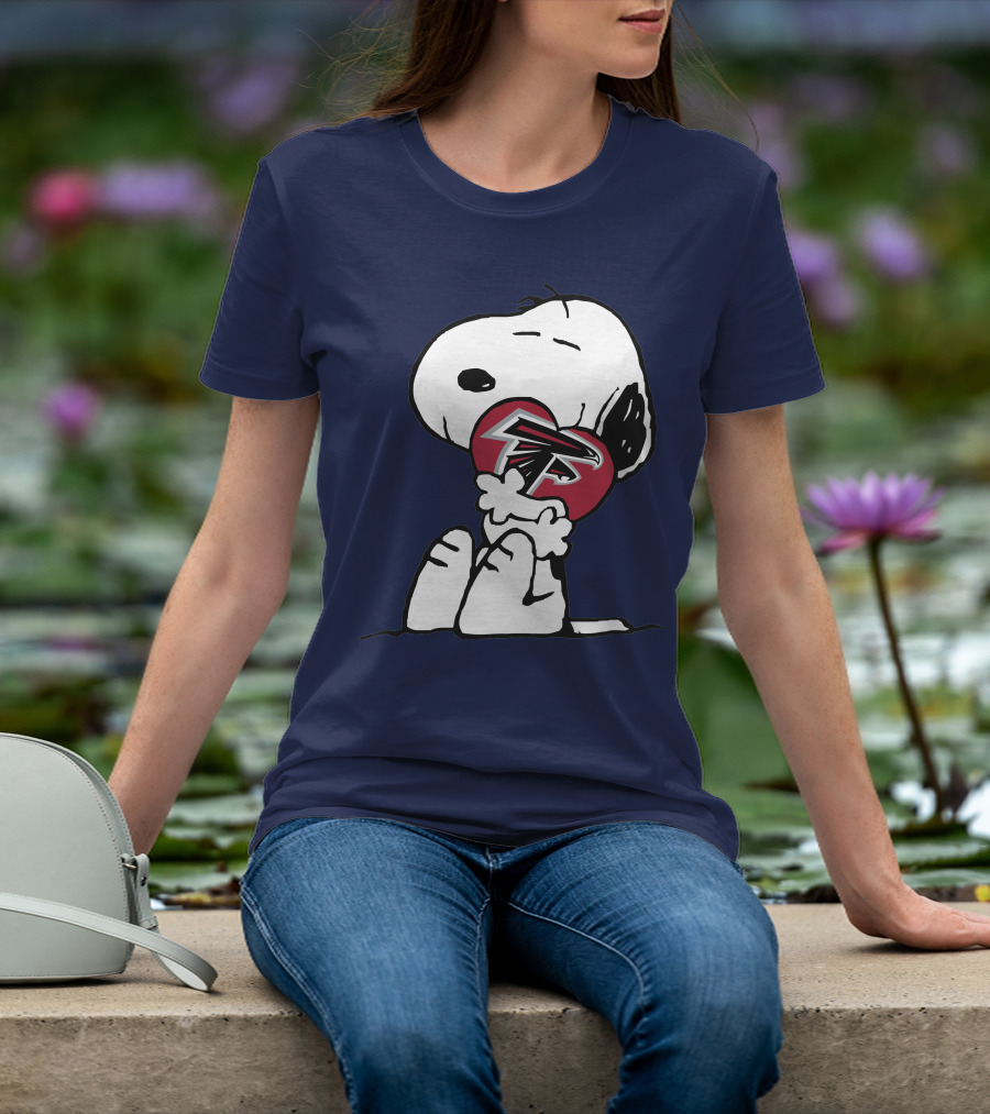 Snoopy Atlanta Falcons Logo Heart Hug T-Shirt