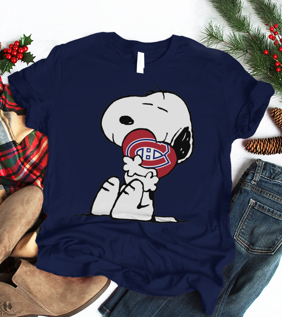 Snoopy Holding Montreal Canadiens T-Shirt