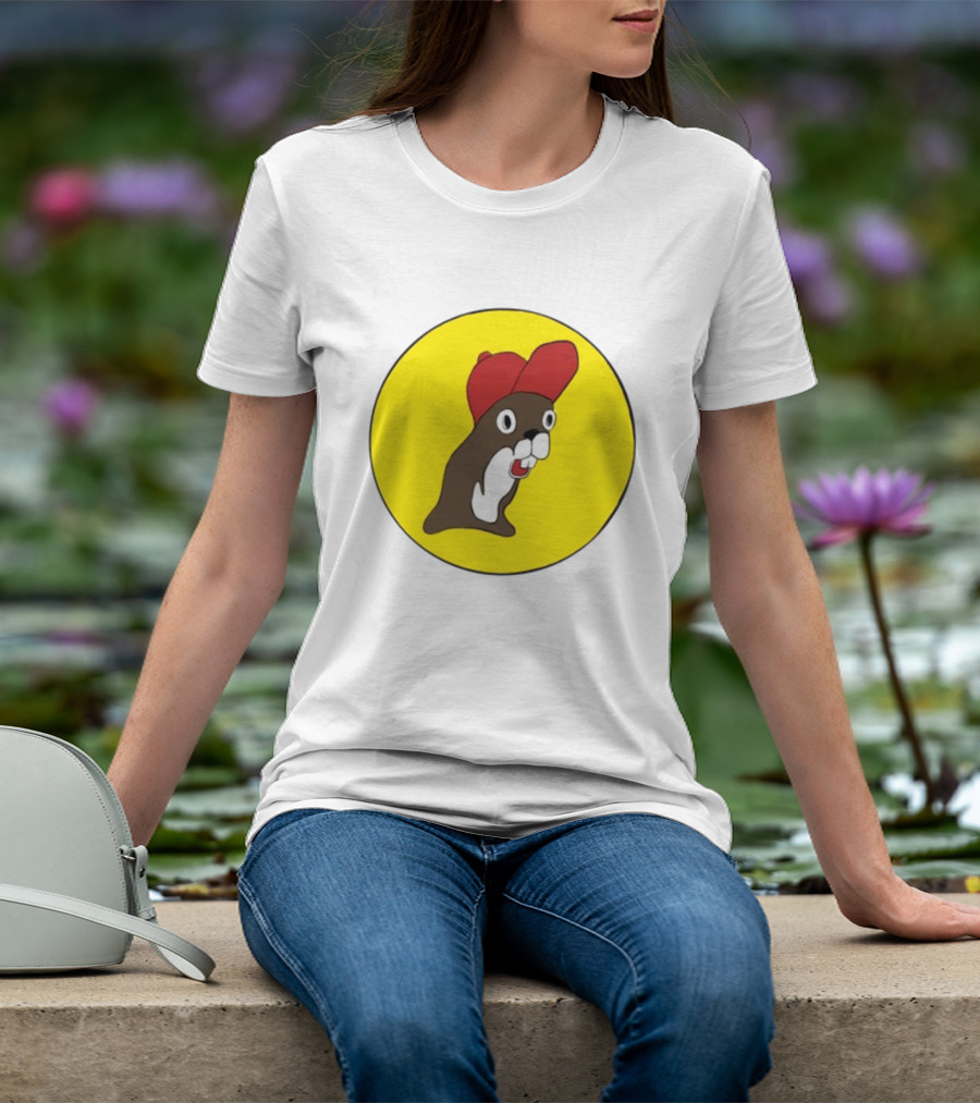 Baby Genius Beaver Red Cap Yellow Circle Buc-ee's Cup T-Shirt