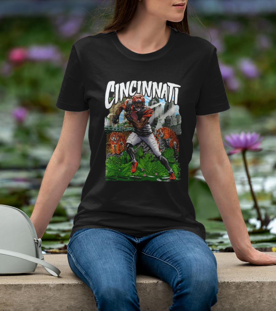 Cincinnati Jungle Football Player With Tigers And City Skyline T-Shirt