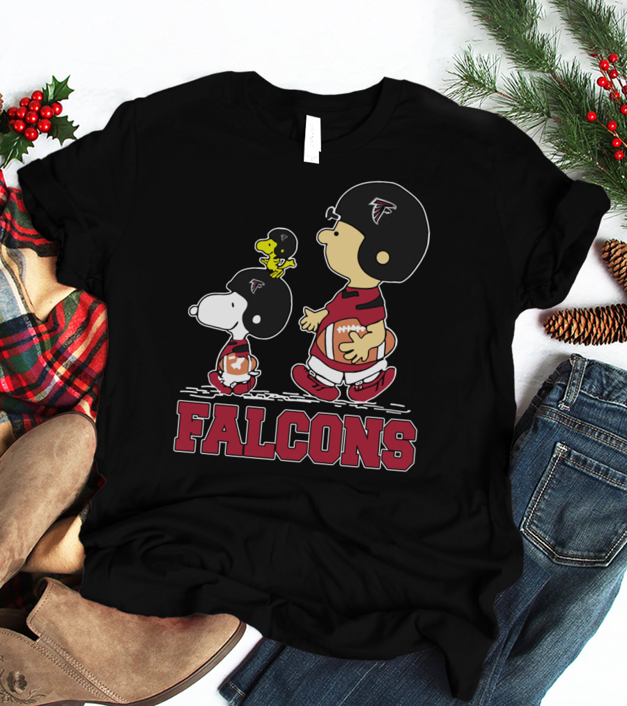 Snoopy And Peanuts Characters In Atlanta Falcons Football Gear T-Shirt