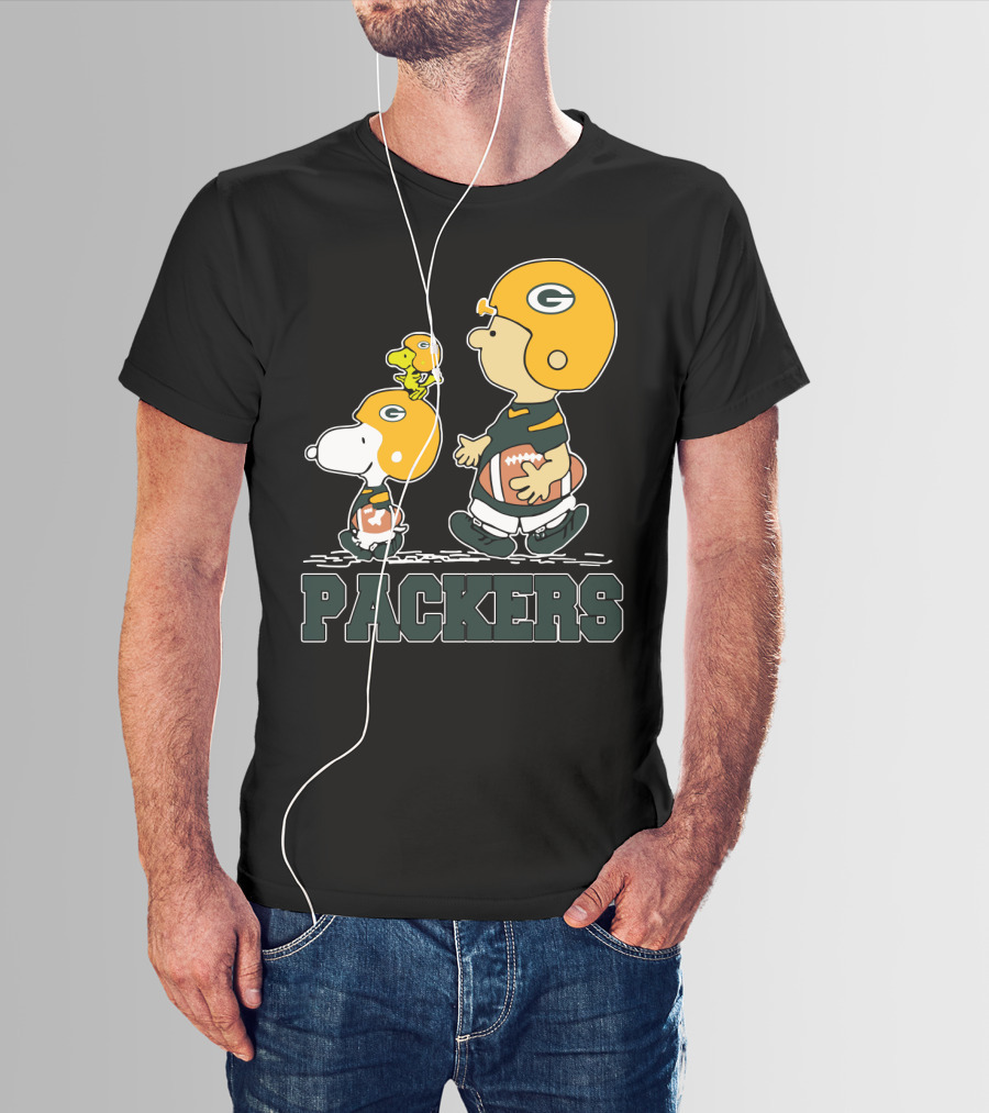 Snoopy Packers Fans Football With Woodstock And Charlie Brown T-Shirt