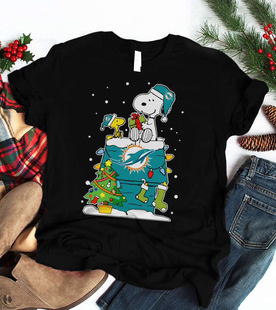 Miami Dolphins Snoopy Christmas Peanuts Fan Collection T-Shirt
