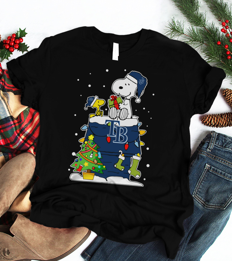 Tampa Bay Rays Snoopy Christmas Tree And Stockings Peanuts Fan T-Shirt