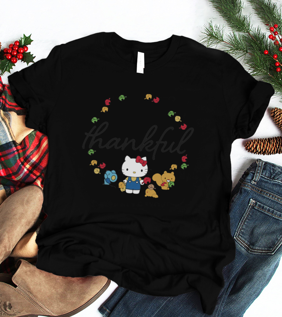Thankful Hello Kitty Surrounded By Colorful Autumn Leaves And Forest Friends T-Shirt