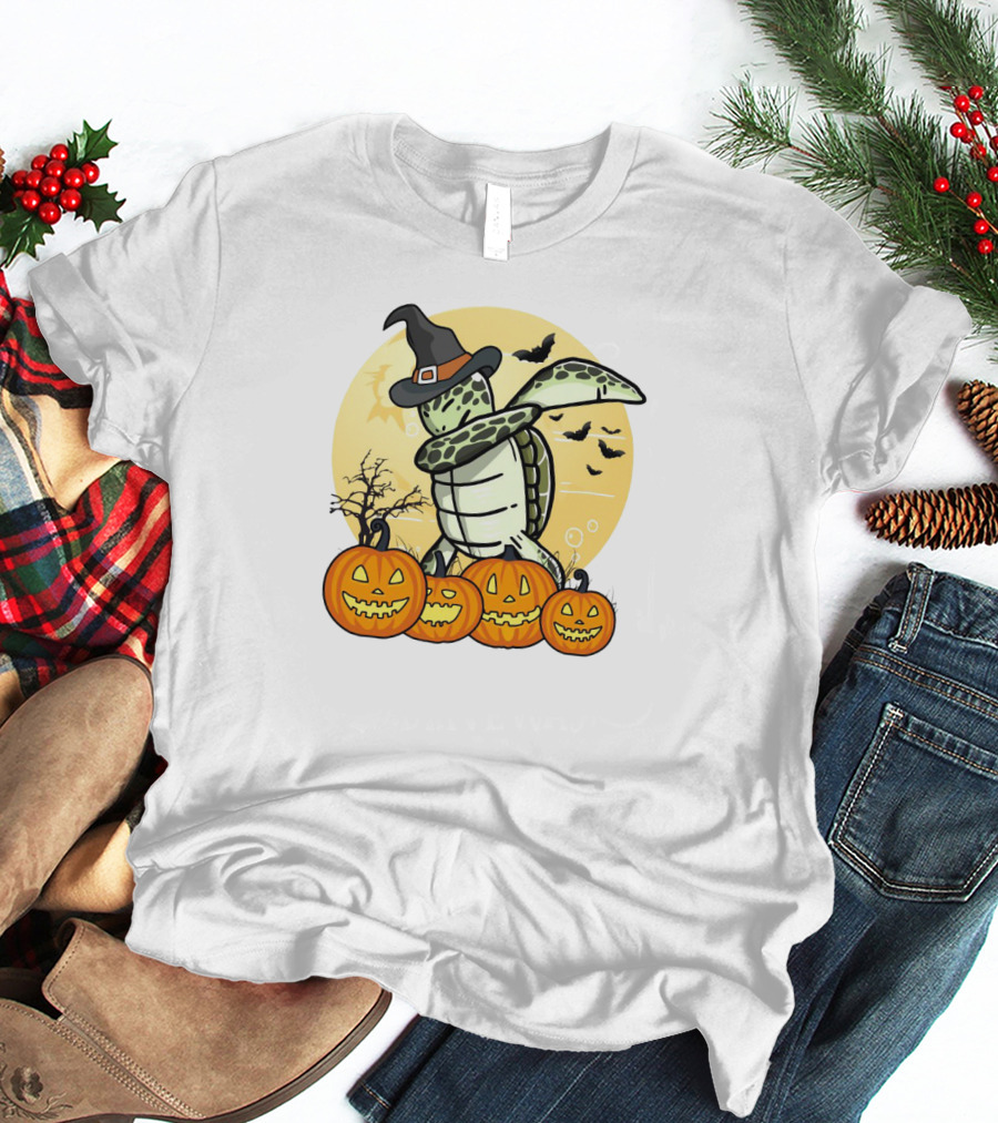 Turtle Dabbing With Witch Hat And Pumpkins Halloween Dab Dance T-Shirt
