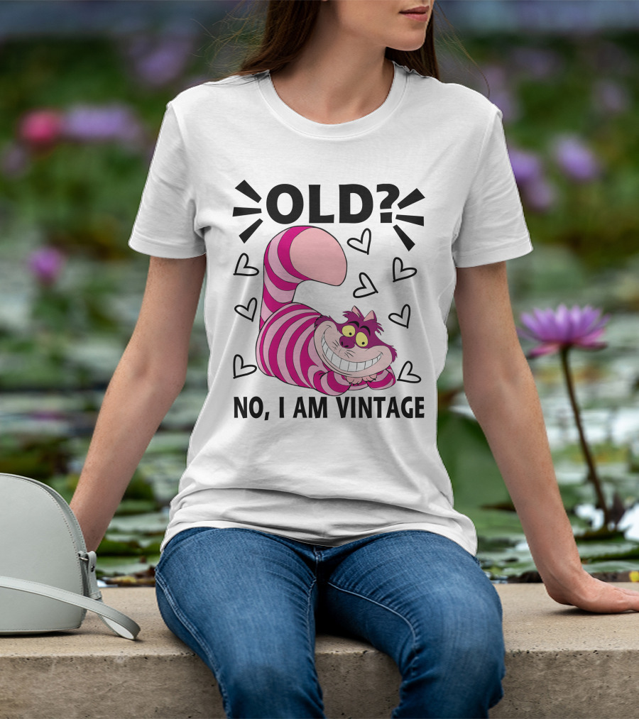 OLD NO I AM VINTAGE Cheshire Cat Hearts T-Shirt