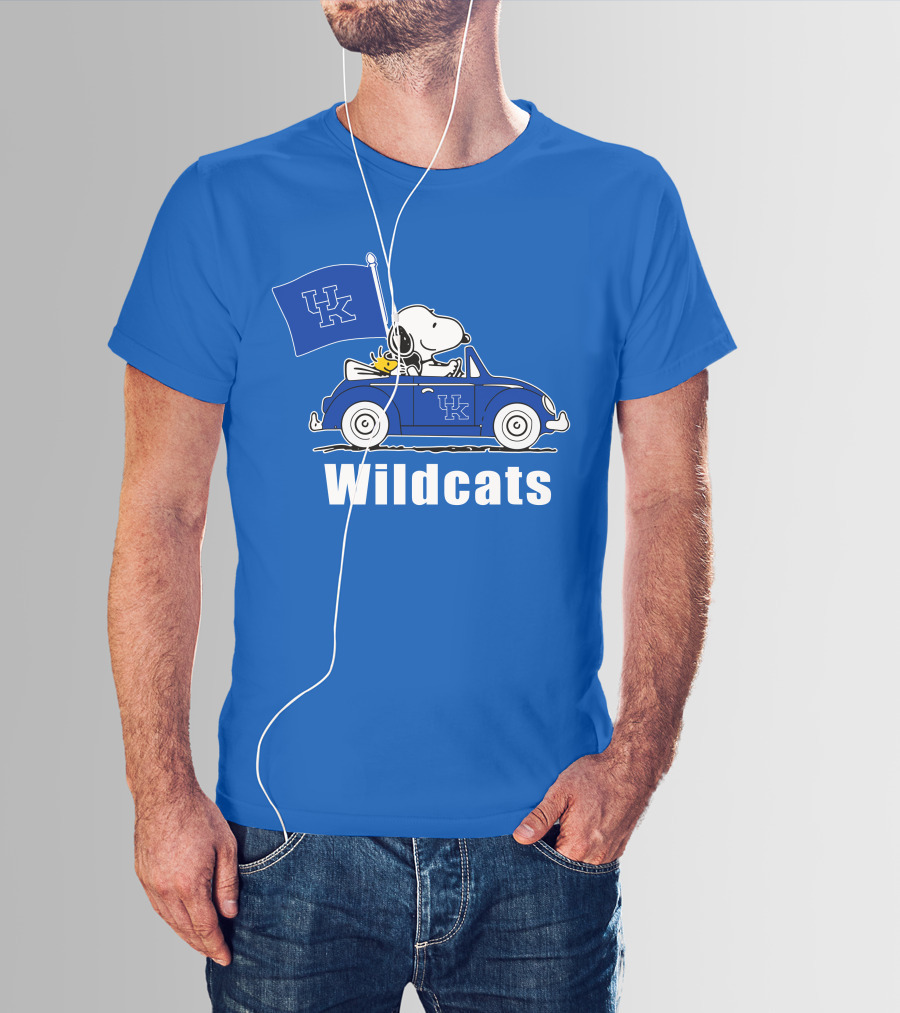 Snoopy Driving Kentucky Wildcats Car With Woodstock And UK Flag T-Shirt
