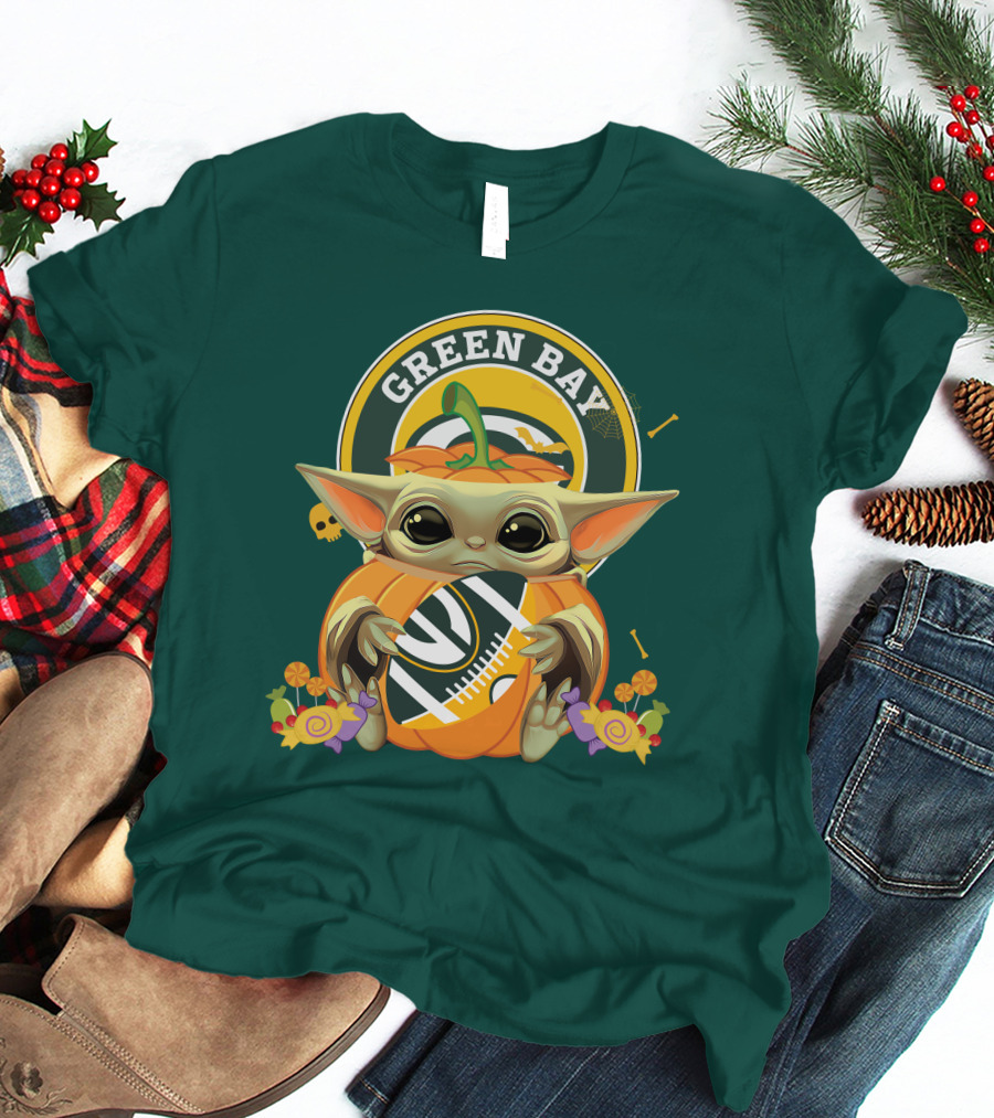Halloween Pumpkin Baby Yoda Hug Green Bay Packers T-Shirt