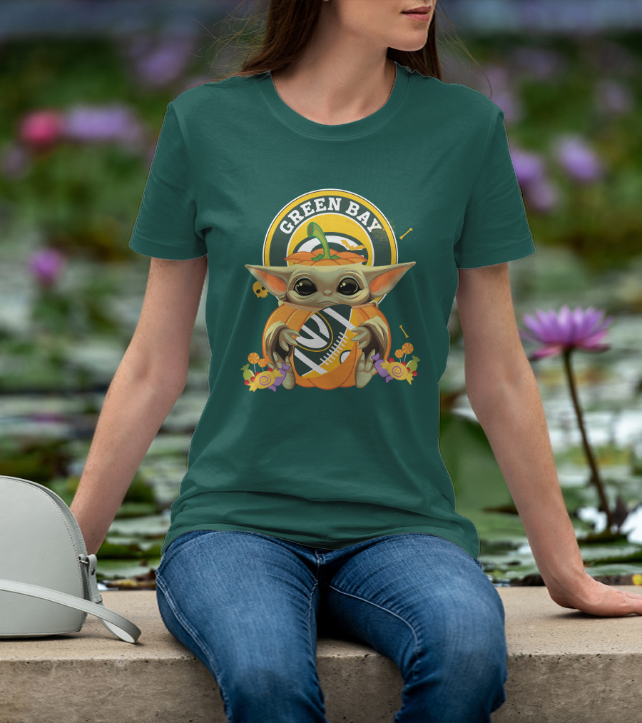 Halloween Pumpkin Baby Yoda Hug Green Bay Packers T-Shirt