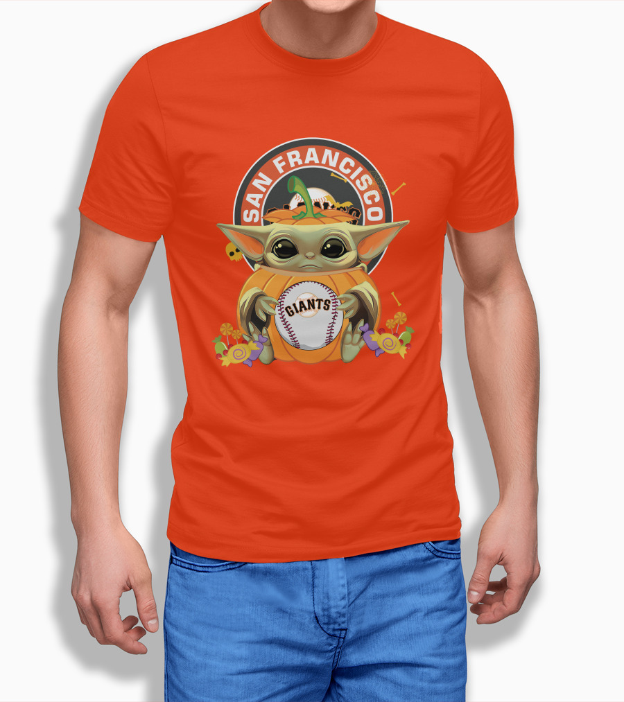 San Francisco Giants Halloween Baby Yoda Pumpkin Hug Baseball T-Shirt