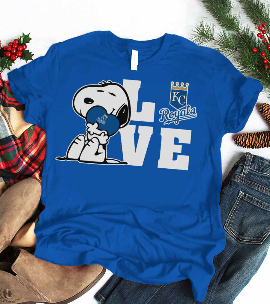 Snoopy Love Kc Royals With Heart T-Shirt