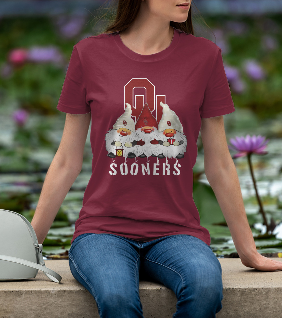 Oklahoma Sooners Christmas Gnomes Happy Holidays T-Shirt