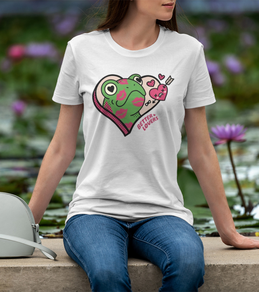 Better Lovers Love Frogs Heart Kisses Fun Graphic T-Shirt