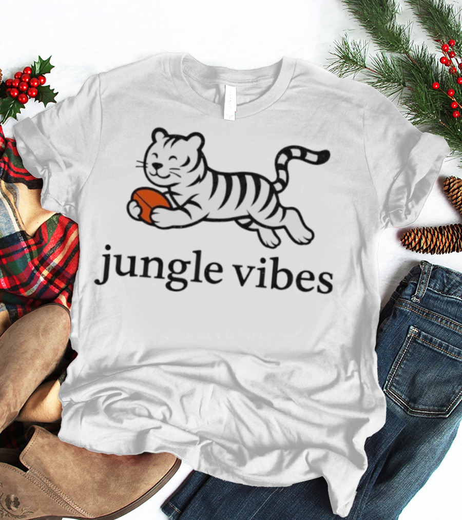 Jungle Vibes Cincinnati Bengals Tiger Football T-Shirt