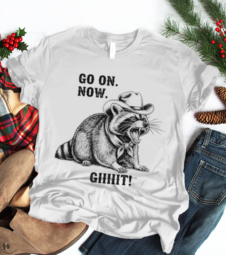 Vintage Cowboy Raccoon Go On Now Git Rustic Western Apparel T-Shirt