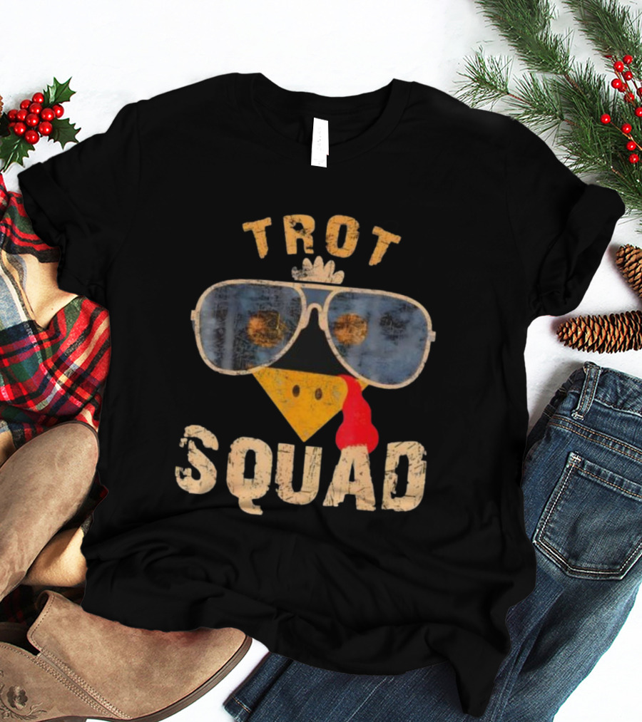 Thanksgiving Turkey Trot Squad Sunglasses Turkey Face 2025 Race T-Shirt