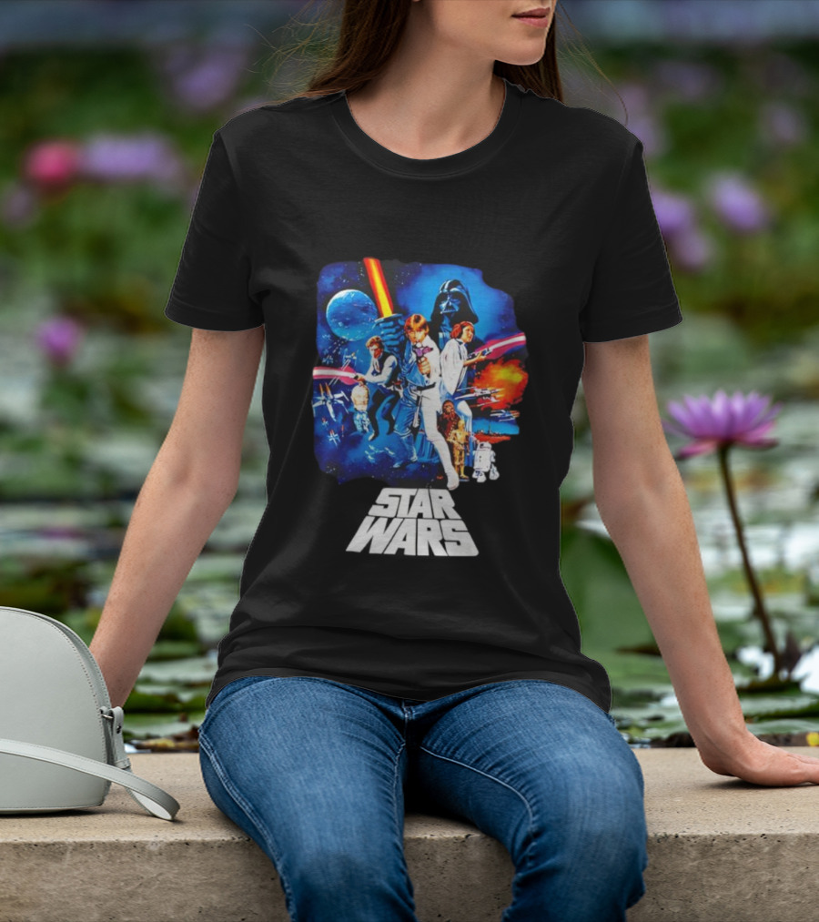 Star Wars New Hope Retro Darth Vader Luke Skywalker Leia Han Solo Chewbacca R2-D2 C-3PO Vintage Galactic Battle Scene T-Shirt