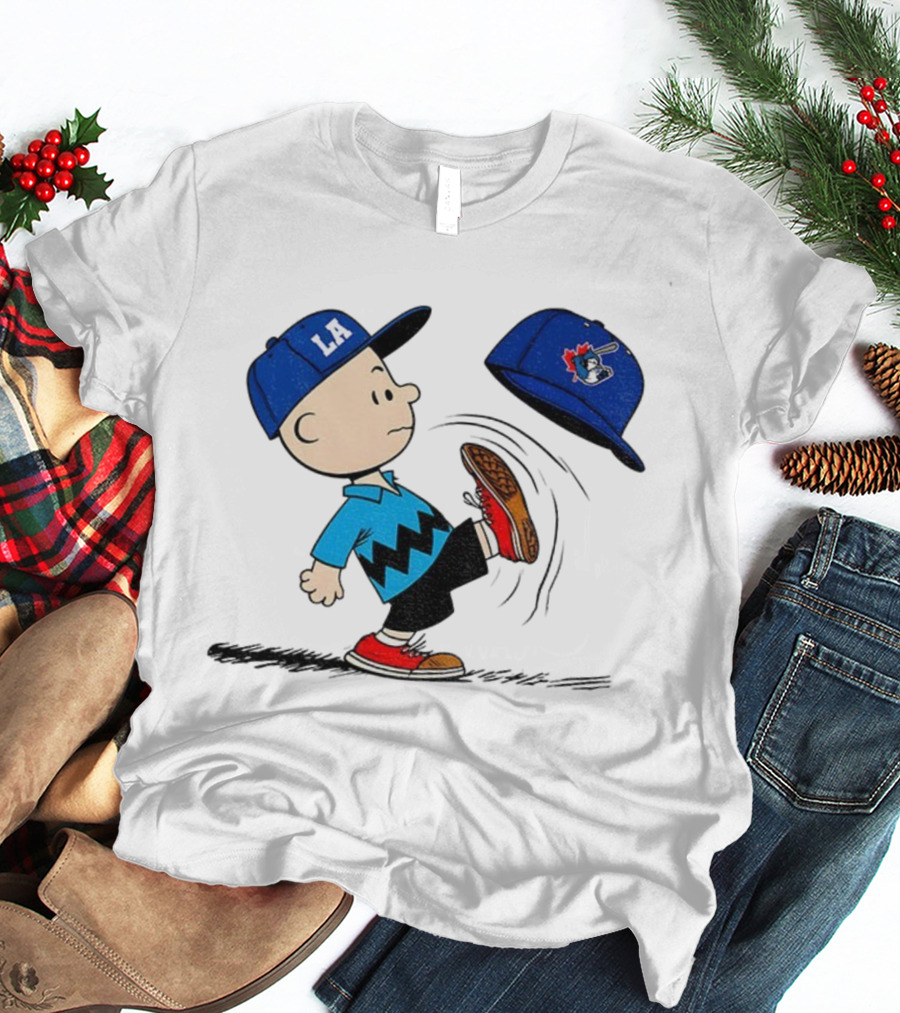 Los Angeles Dodgers LA Cap Charlie Brown Kicking Toronto Blue Jays Hat Peanuts Crossover T-Shirt