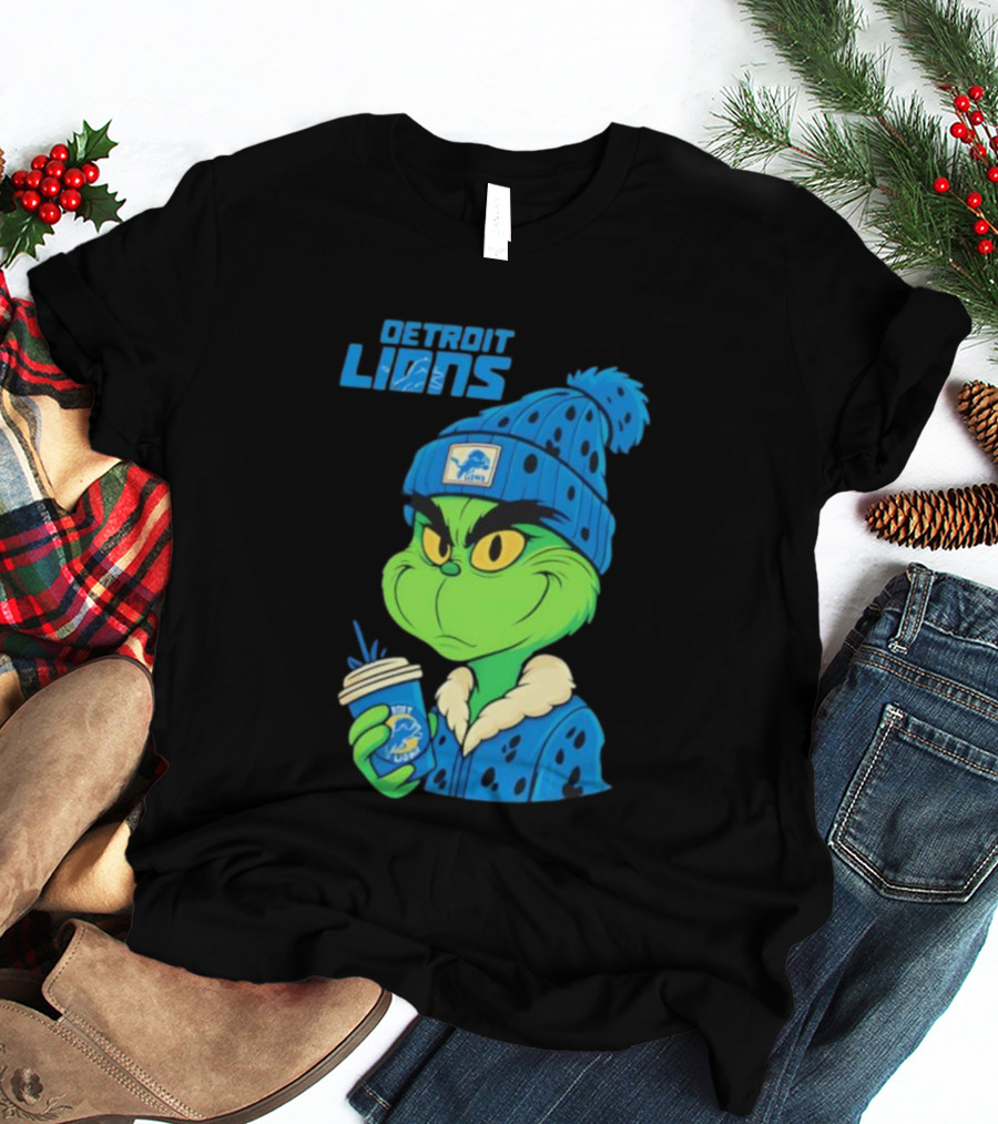 Detroit Lions Grinch Christmas Hat Coffee Cup T-Shirt