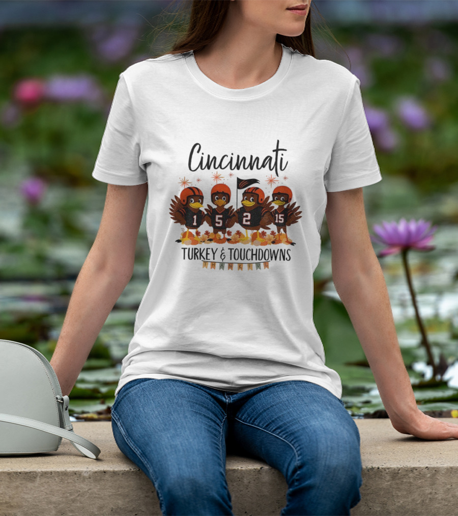 Cincinnati Bengals Turkey And Touchdowns Thankful Thanksgiving Football T-Shirt