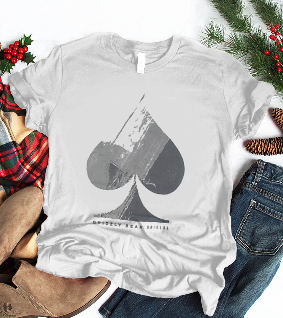 Grizzly Bear Shields Distressed Spade Symbol T-Shirt