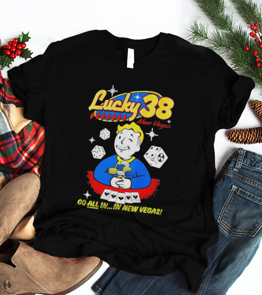 Lucky 38 Casino New Vegas Vault Boy Poker Chips Casino Dice T-Shirt